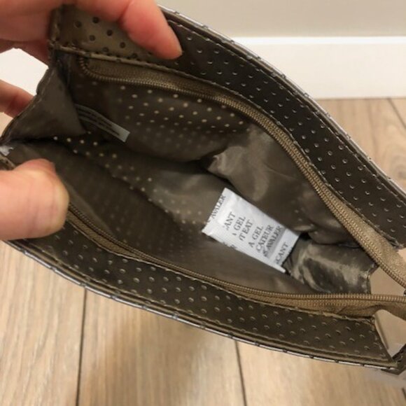 NEW Lancome and Crabtree & Evelyn Pouches - Picture 13 of 16